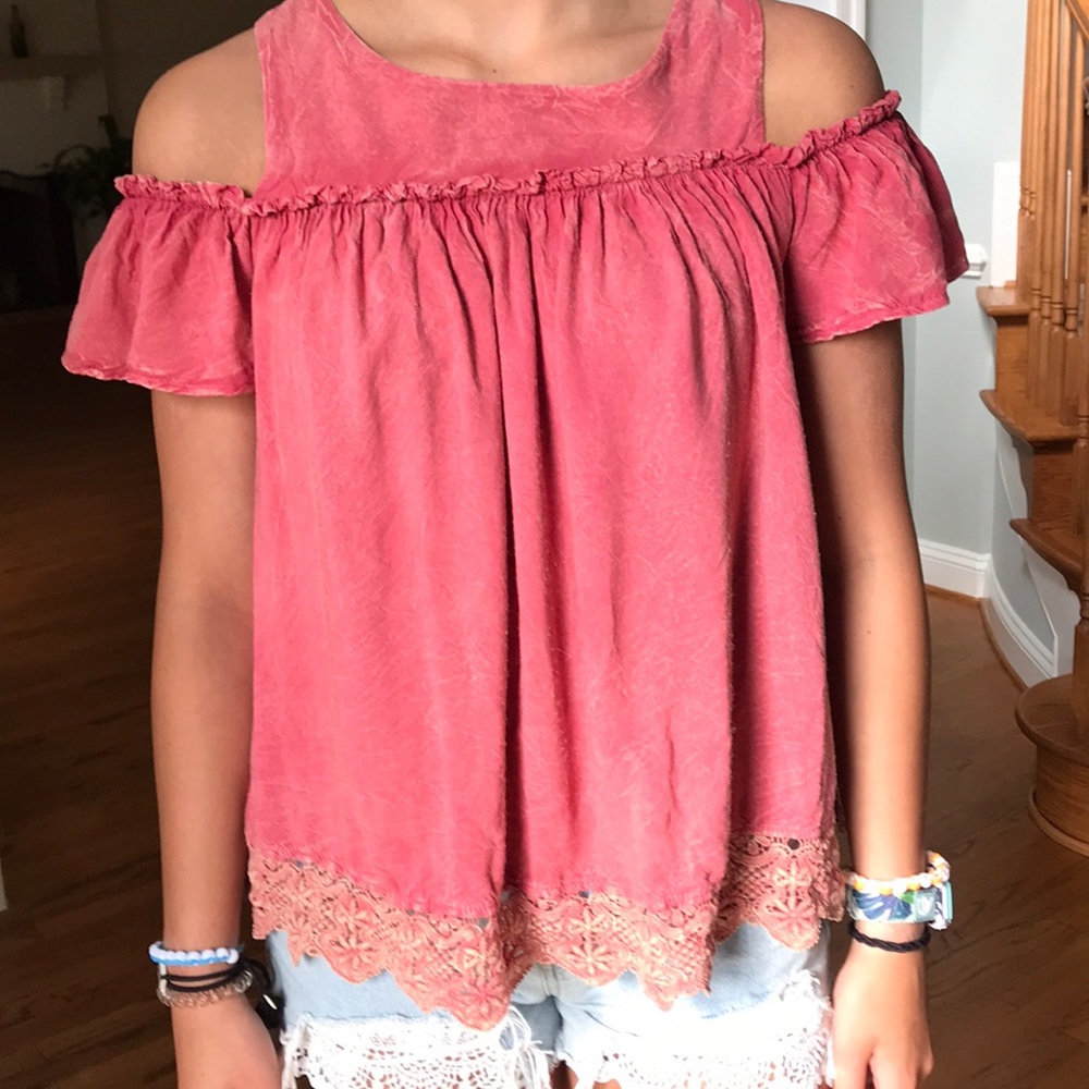 shoulder cut out shirt
